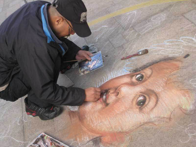 madonnaro_tomo_slide2.jpg